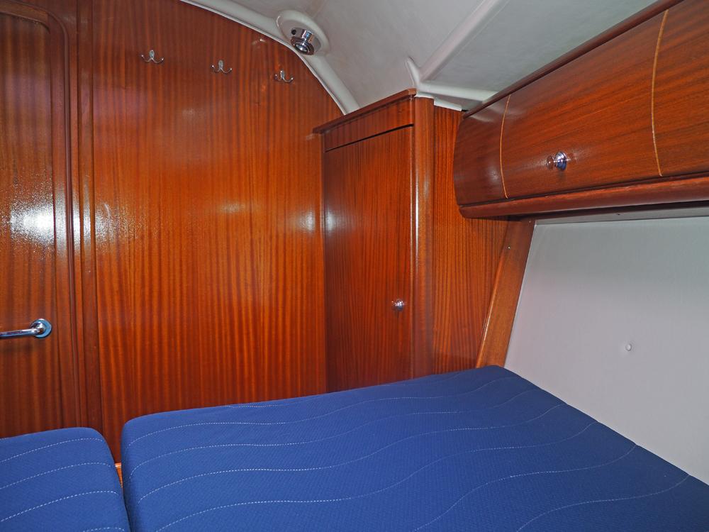 Cabin en avant, H&eacute;bergements